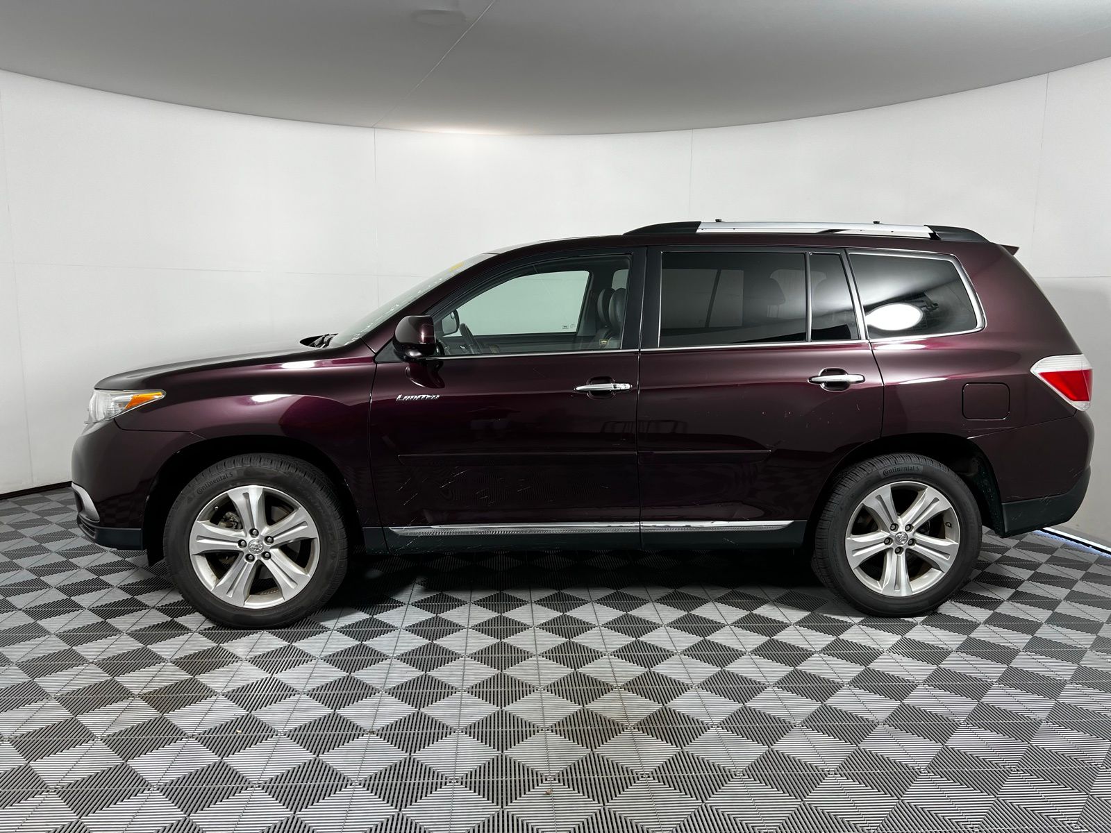 2012 Toyota Highlander Limited 8