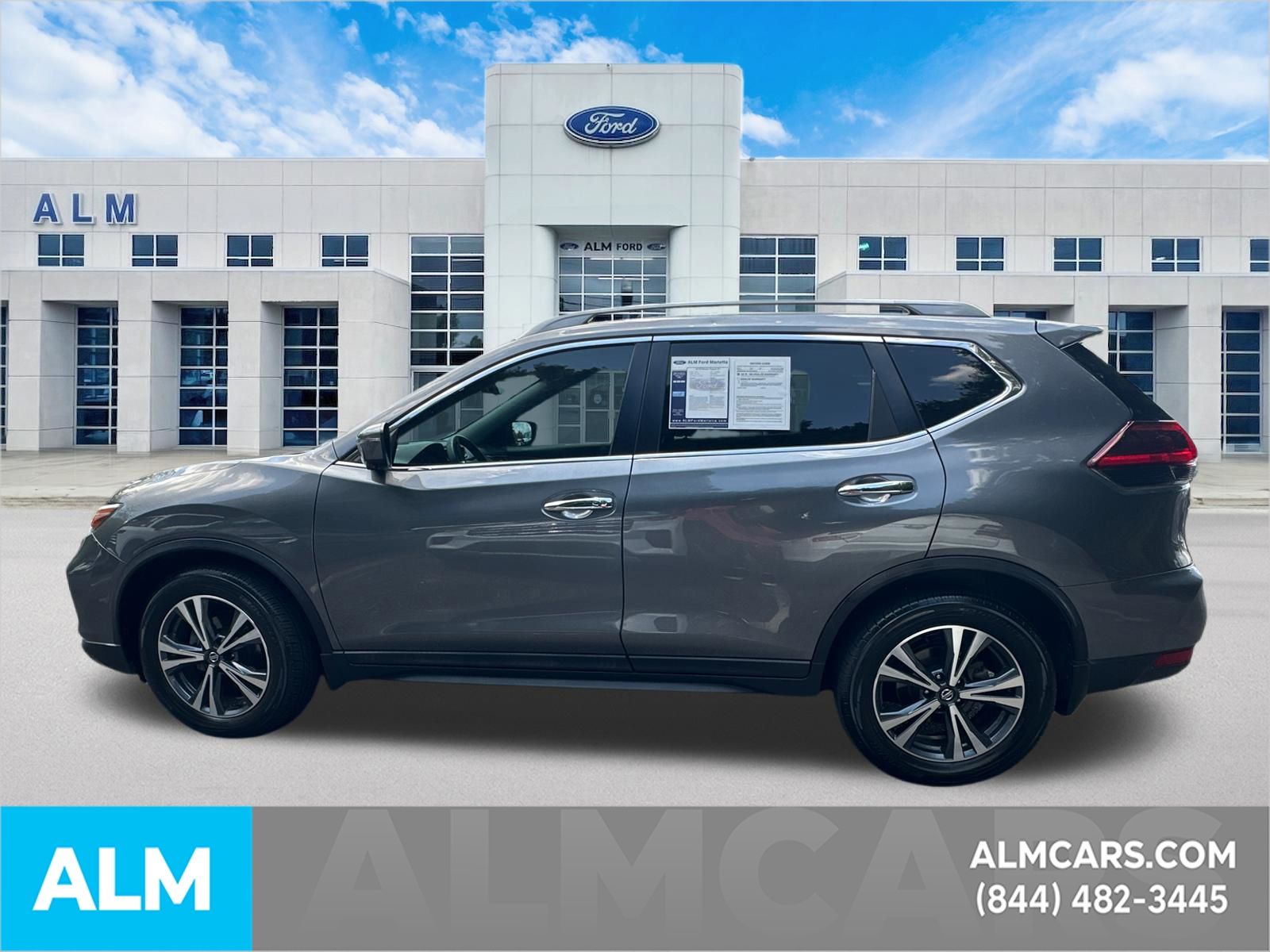 Used 2019 Gray Nissan SV image 9