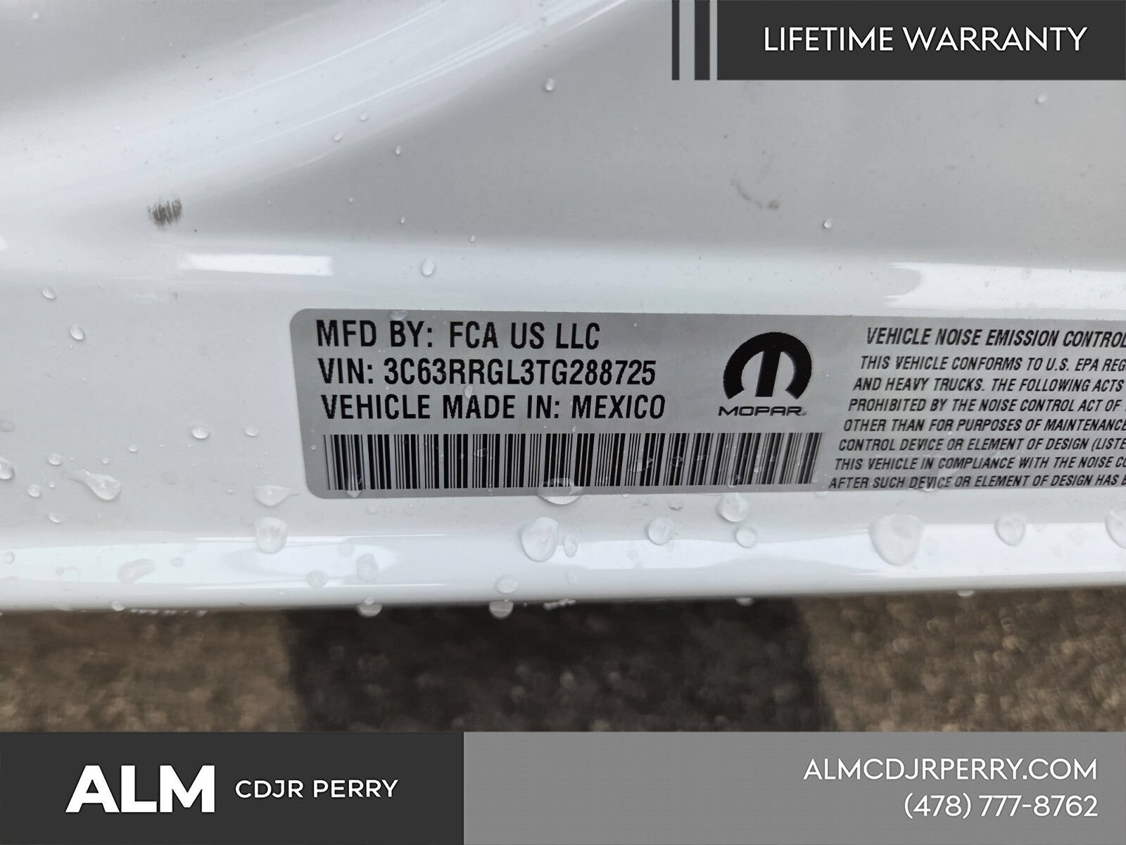 New 2026 Bright White Clear-Coat Exterior Paint RAM Tradesman image 9