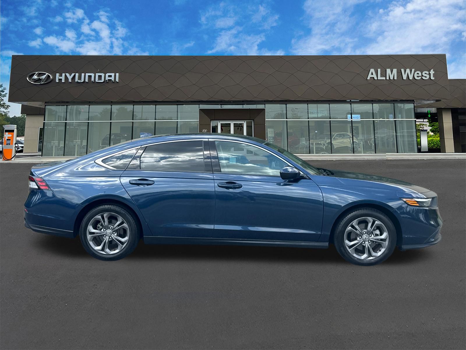 Used 2024 Blue Honda EX image 4