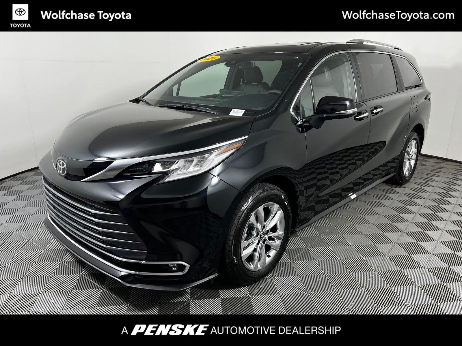 Thumbnail: 2026 Toyota Sienna - 1