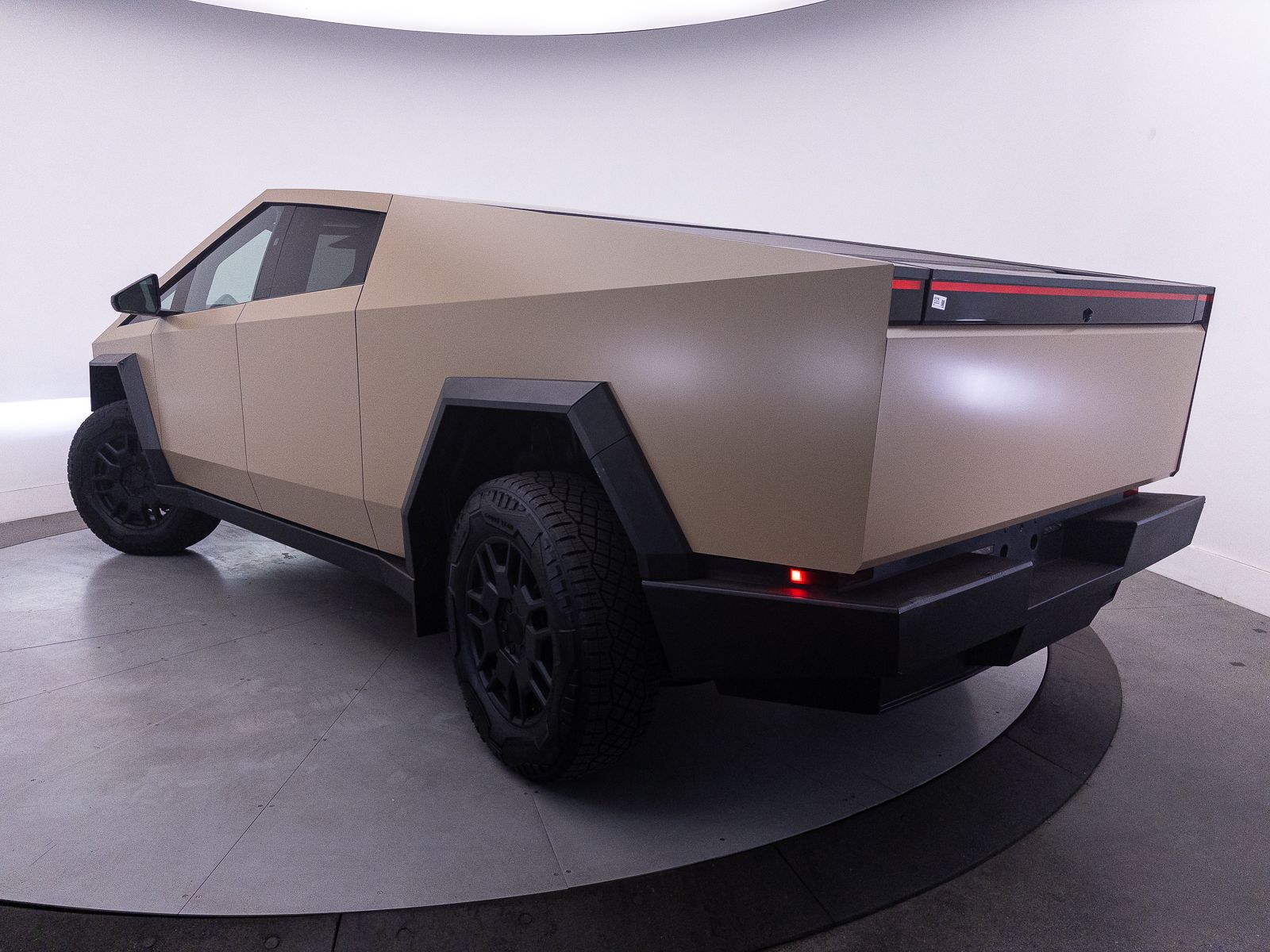 Used 2024 Tesla Cybertruck Base with VIN 7G2CEHED2RA001829 for sale in Scottsdale, AZ