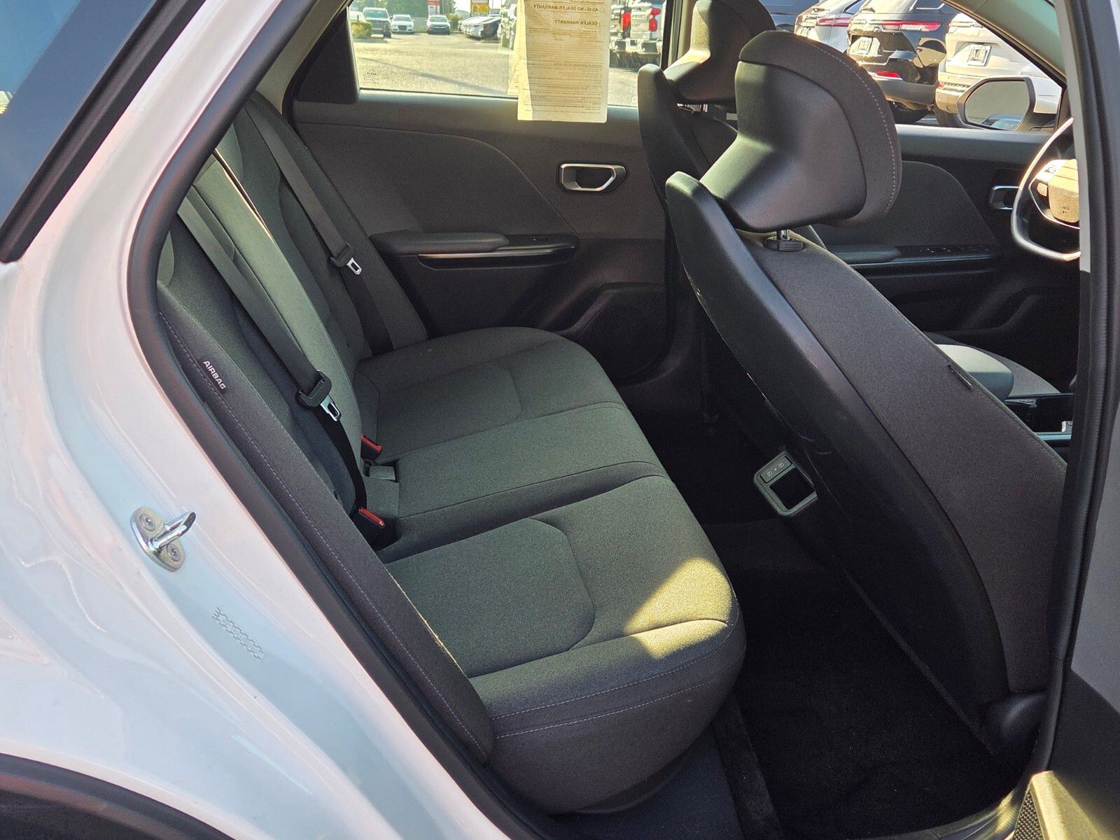 Used 2025 White Kia LXS image 15