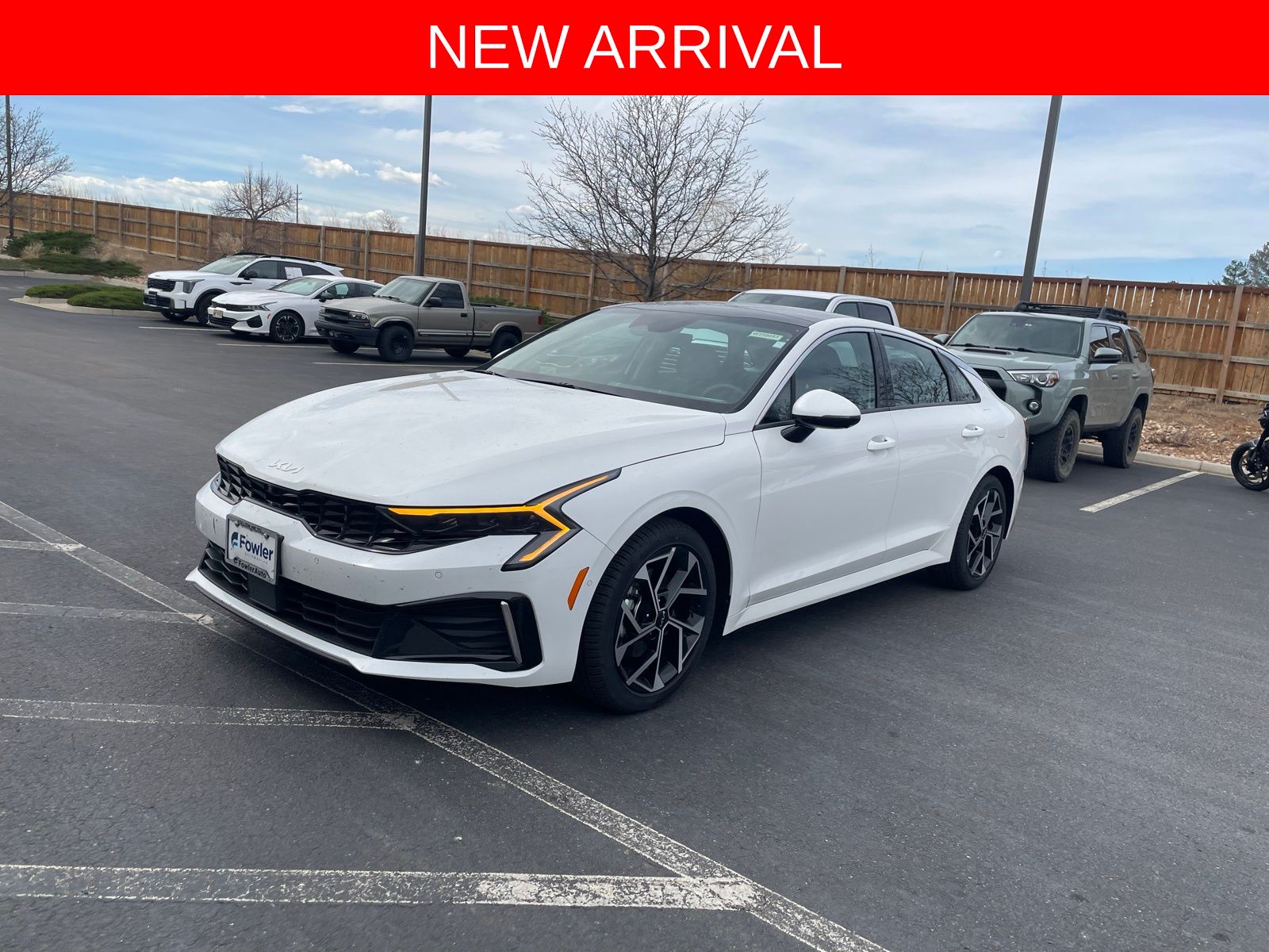 Snow White Pearl 2025 Kia K5 EX FWD Sedan Front-Wheel Drive 8-Speed Automatic