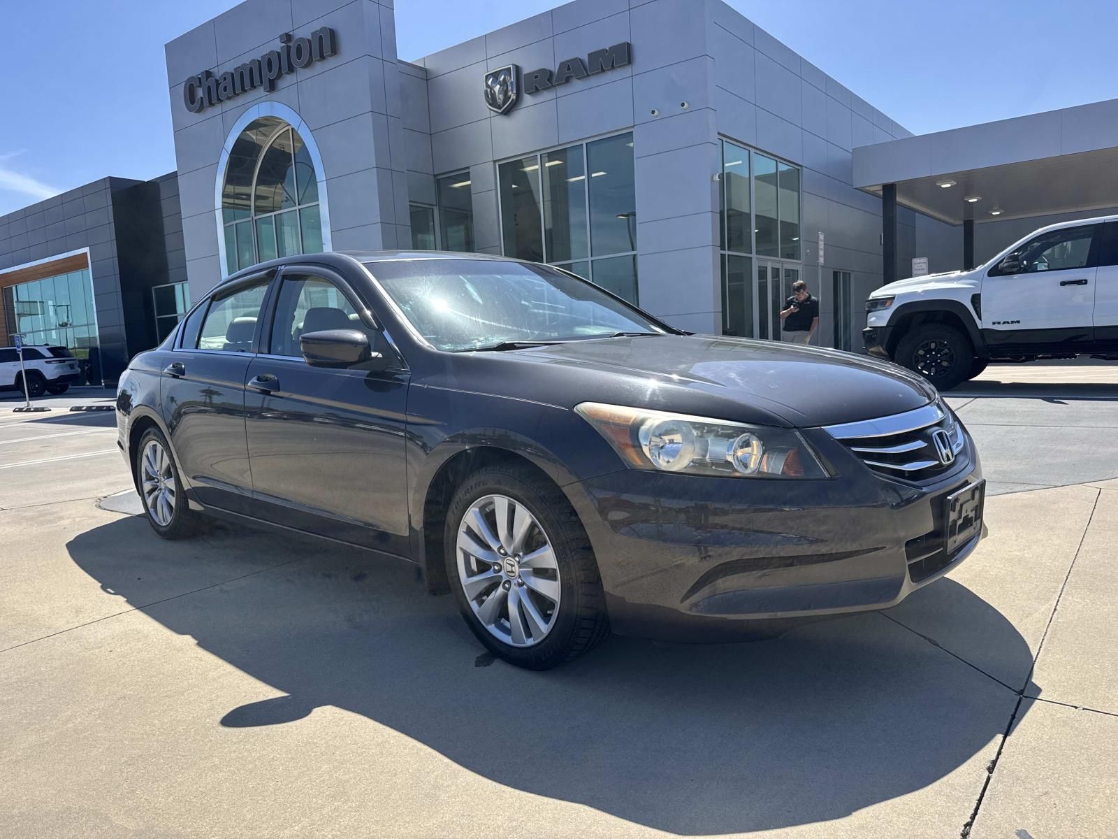 Dark Amber Metallic 2011 Honda Accord EX-L Sedan Front-Wheel Drive 5-Speed Automatic Overdrive