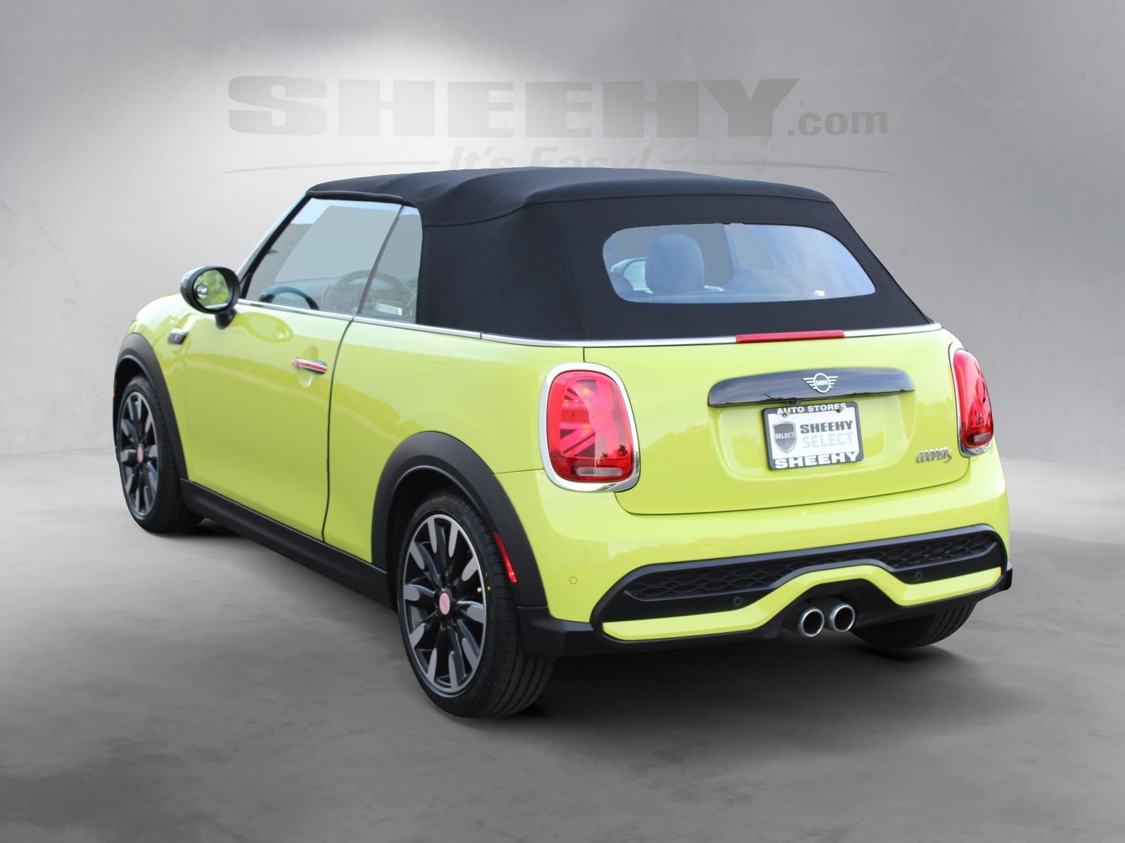 Used 2024 Yellow MINI Signature image 15
