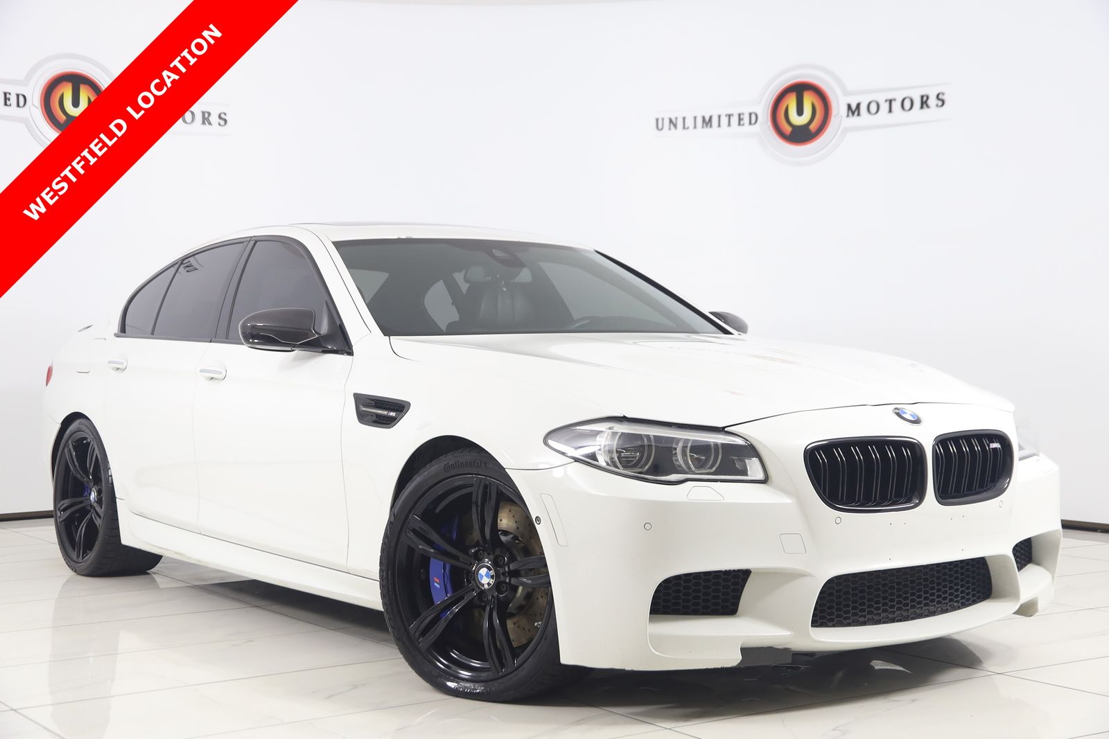 Alpine White 2015 BMW M5 Sedan Rear-Wheel Drive 7-Speed Automatic
