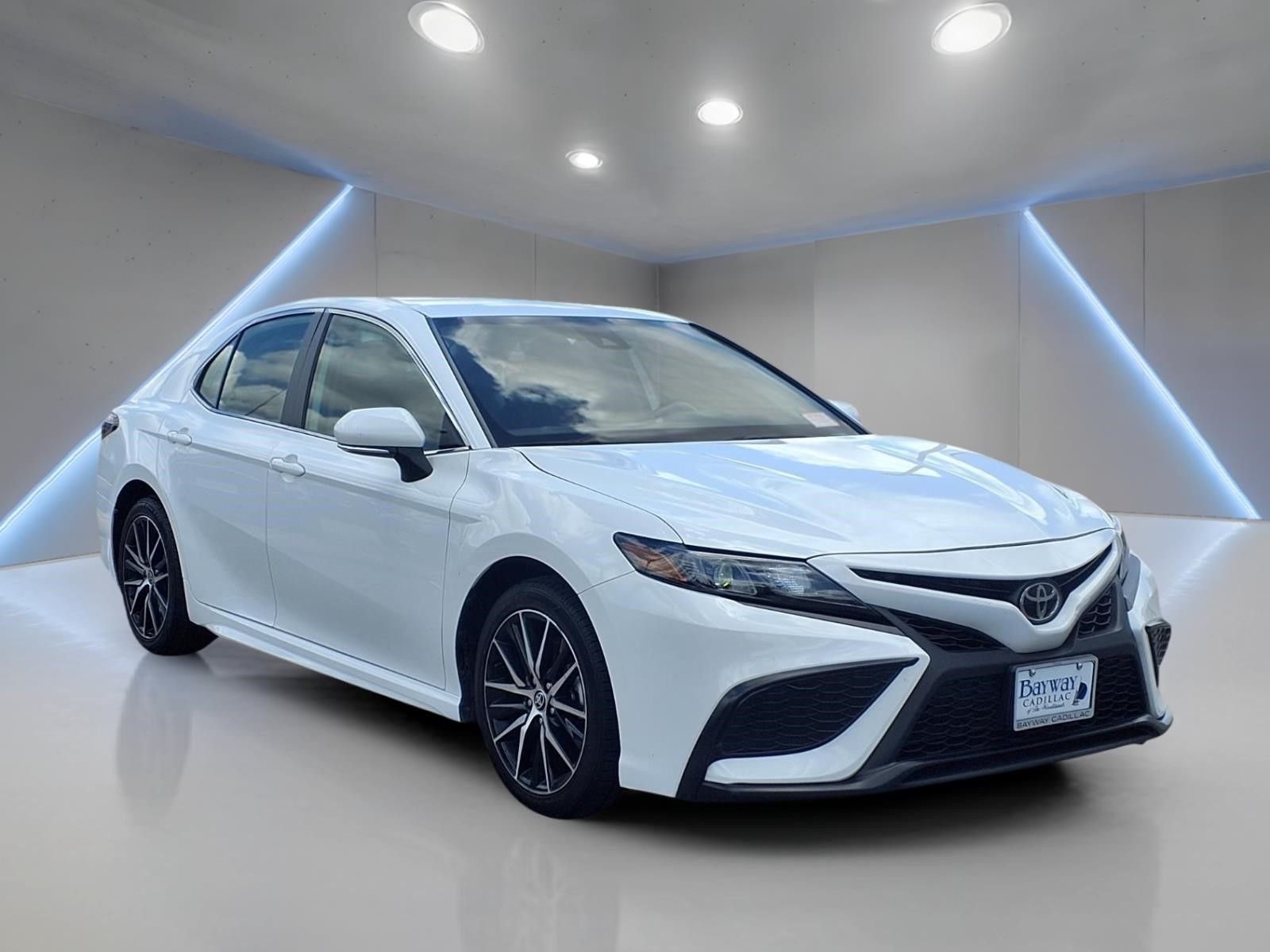 2024 Toyota Camry SE - 4