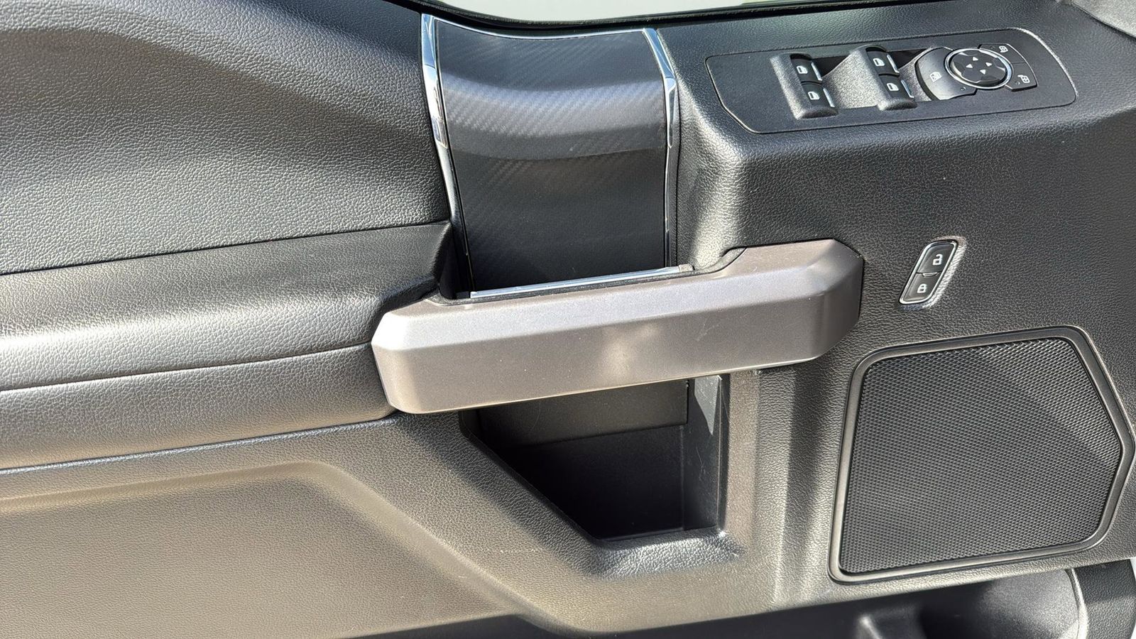 Used Car 2020 Ford F-150  Xlt For Sale Under $35,000 In Austin, Texas