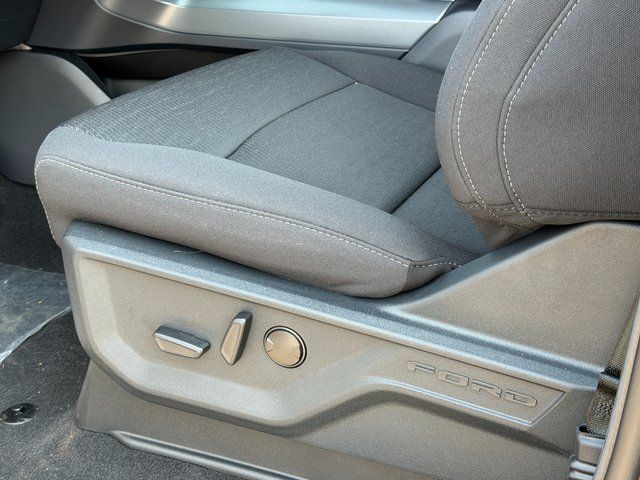 New 2026 Carbonized Gray Metallic Ford XLT image 21