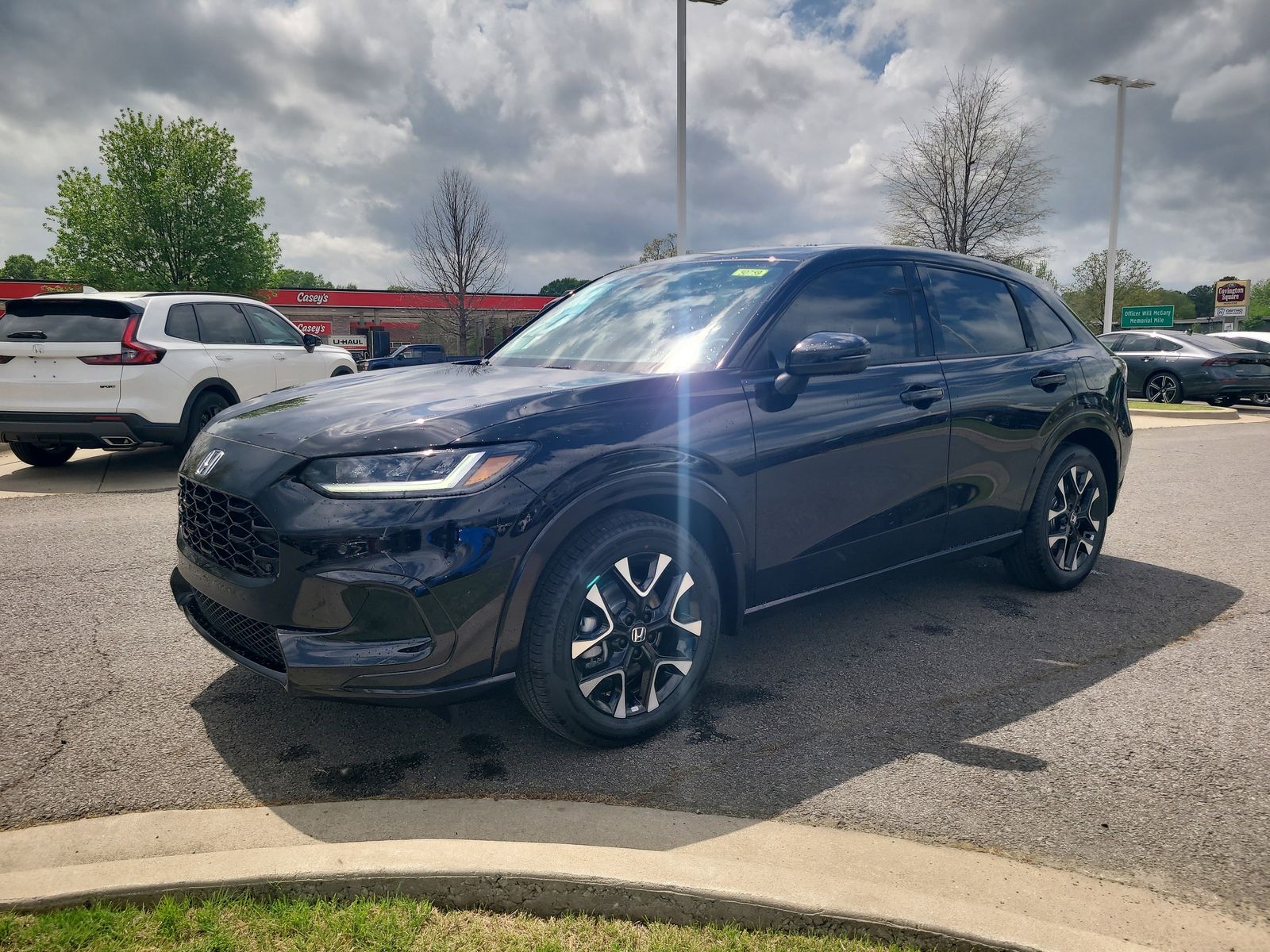 View vehicle photo 7