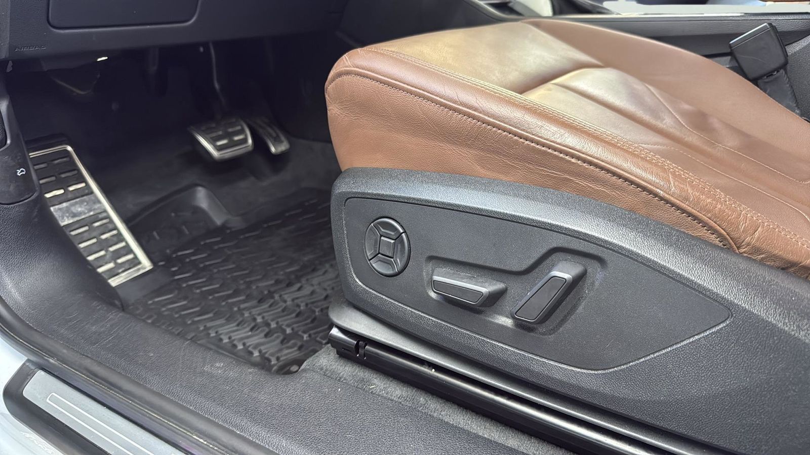 Used Car 2020 Audi Q3  Premium S Line For Sale Under $25,000 In Austin, Texas