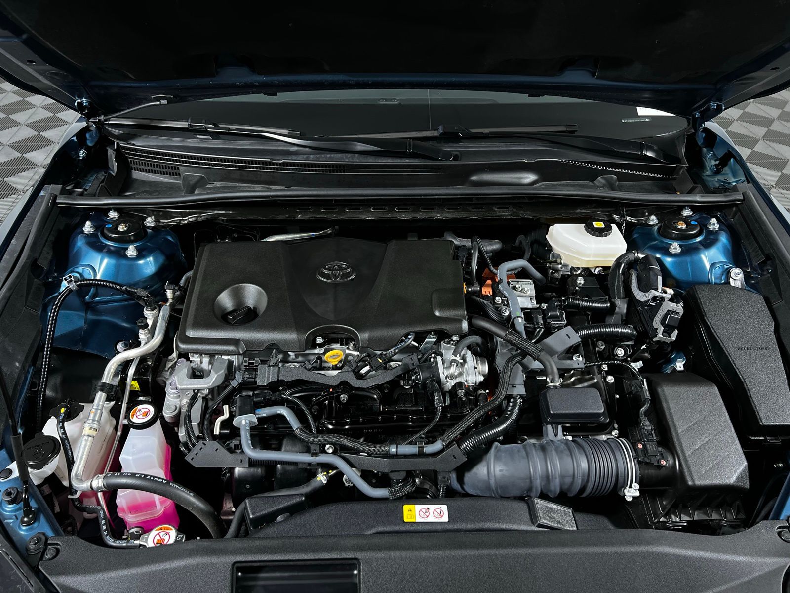 Thumbnail: 2025 Toyota Camry - 9