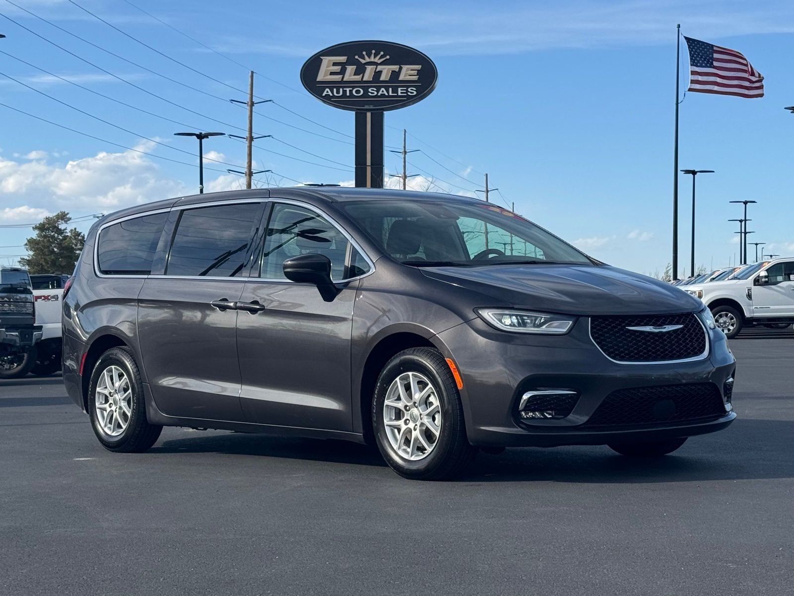 2023 Chrysler Pacifica Touring L FWD