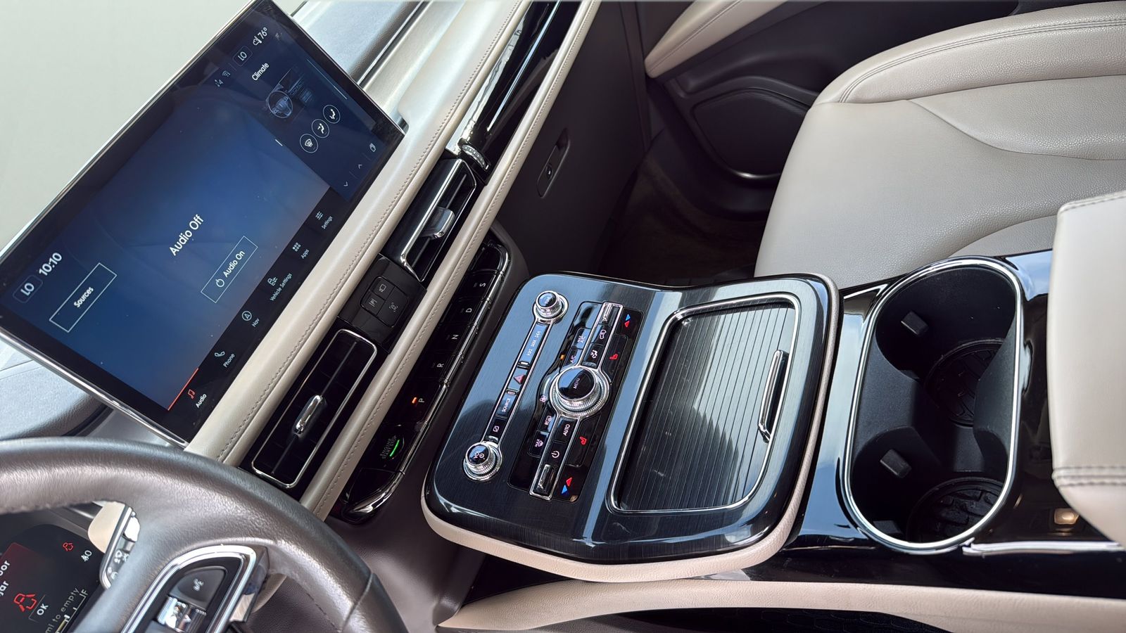 Used Car 2022 Lincoln Nautilus  Standard For Sale Under $30,000 In Austin, Texas