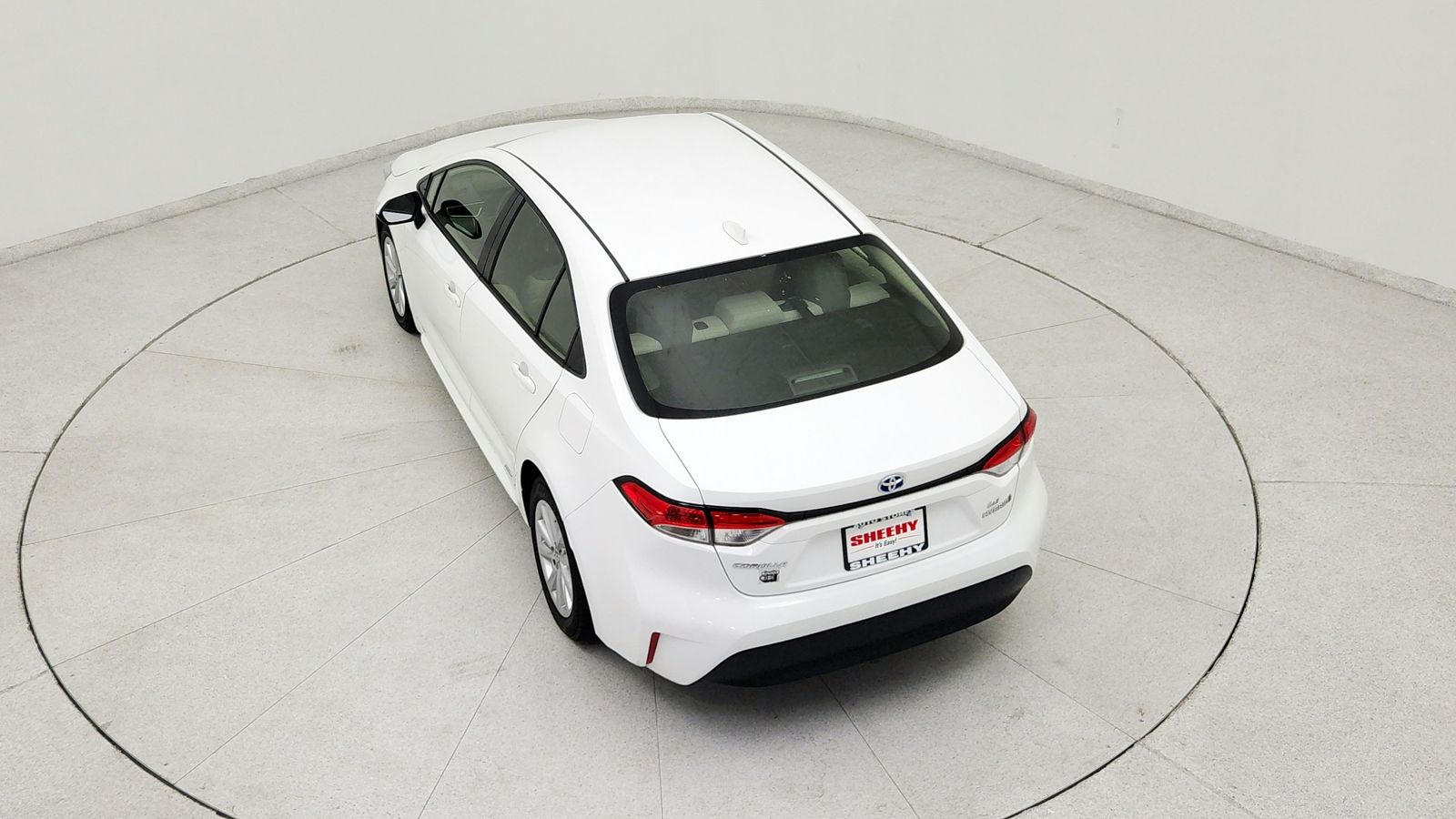 Used 2024 White Toyota LE image 18