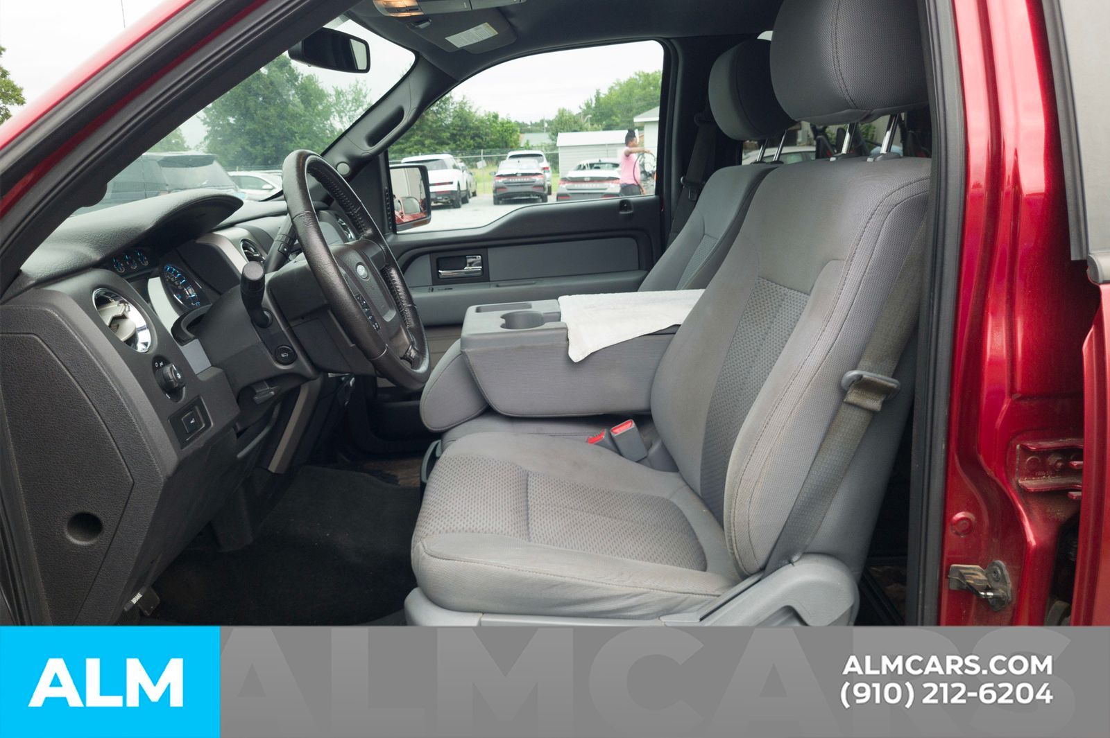 2013 Ford F-150 XLT photo 6