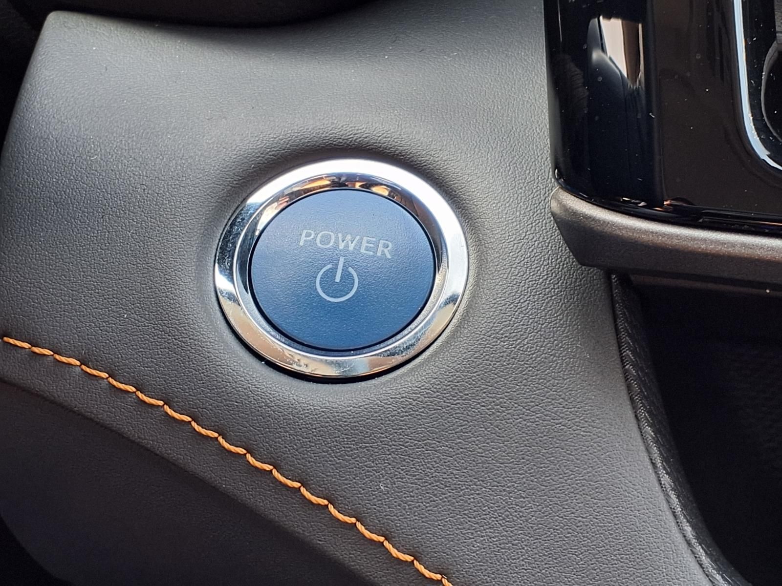 2022 Toyota Highlander Hybrid Bronze Edition Beige at Toyota of Victoria