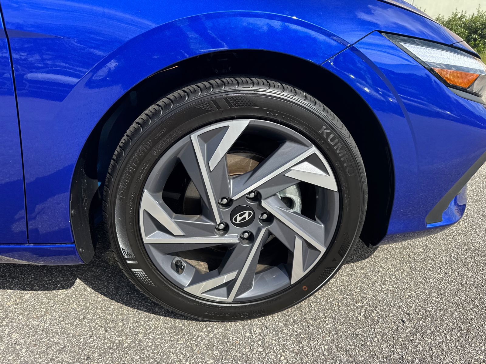 Certified Used 2025 Blue Hyundai SEL Sport image 12