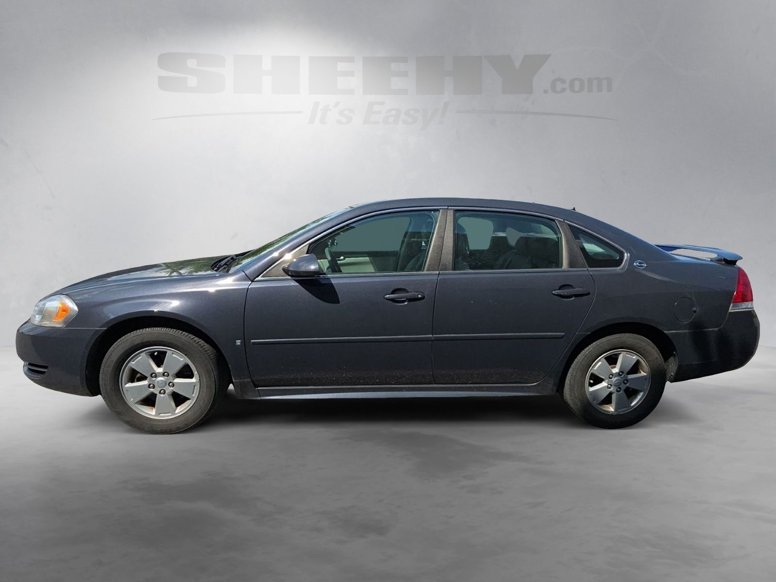 Used 2009 Gray Chevrolet LT image 13