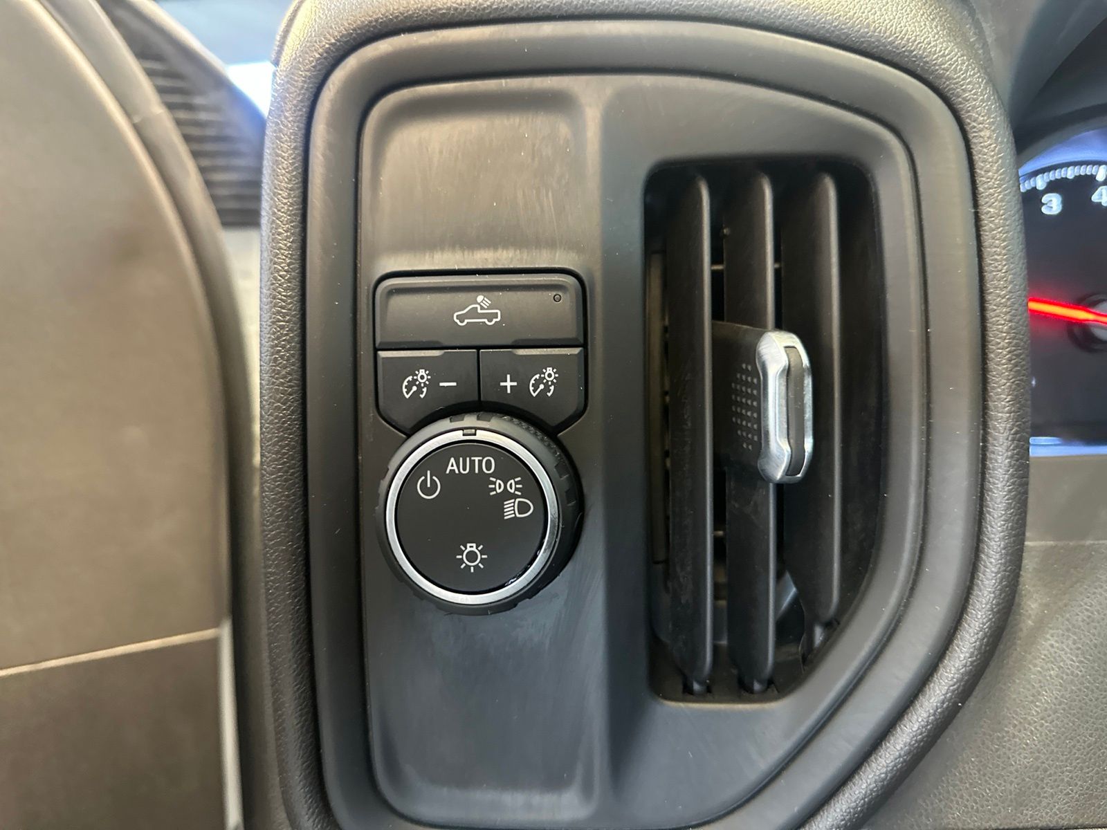 Used 2023 White Chevrolet WT image 20