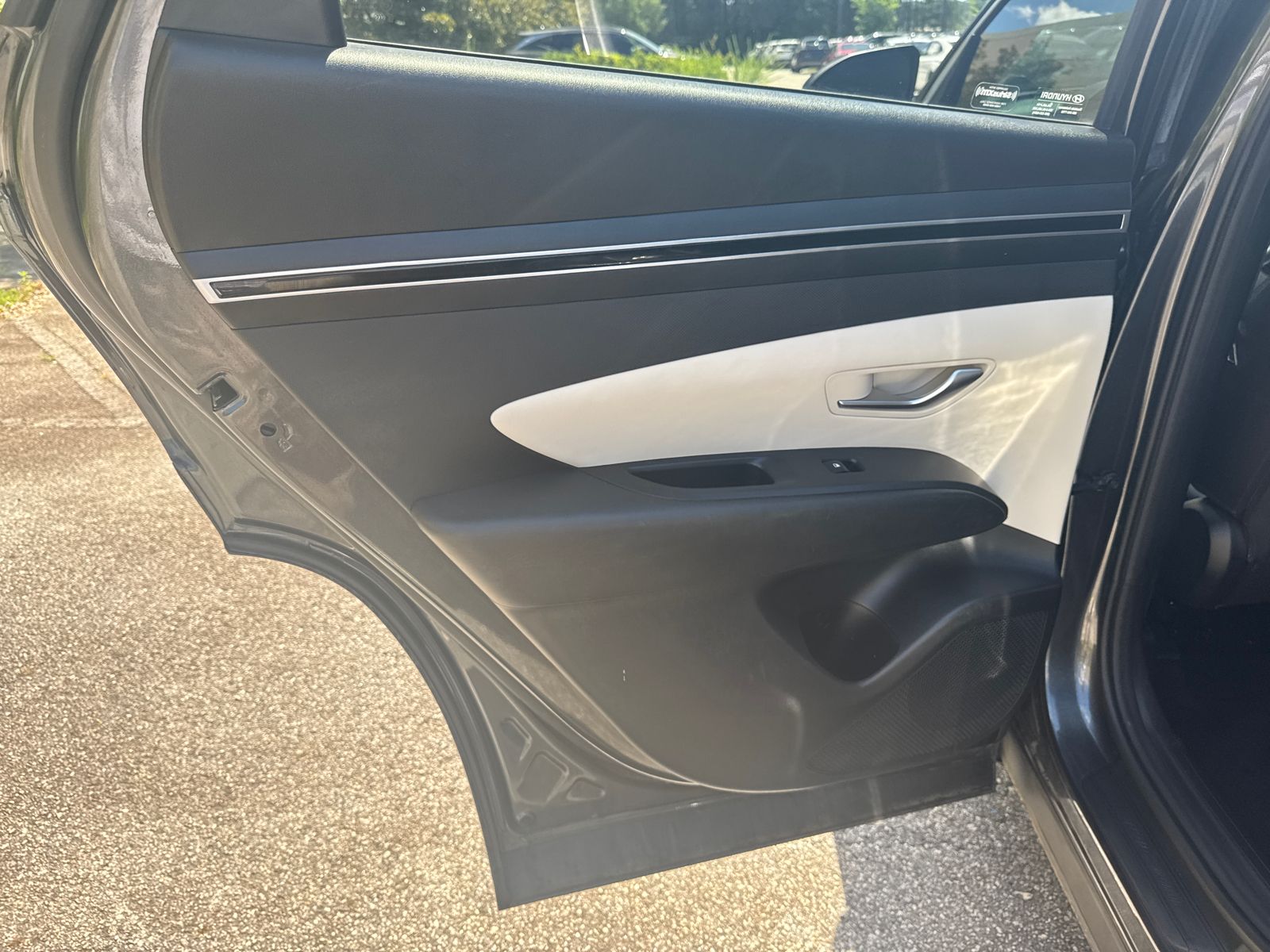 Used 2022 Gray Hyundai SEL image 21