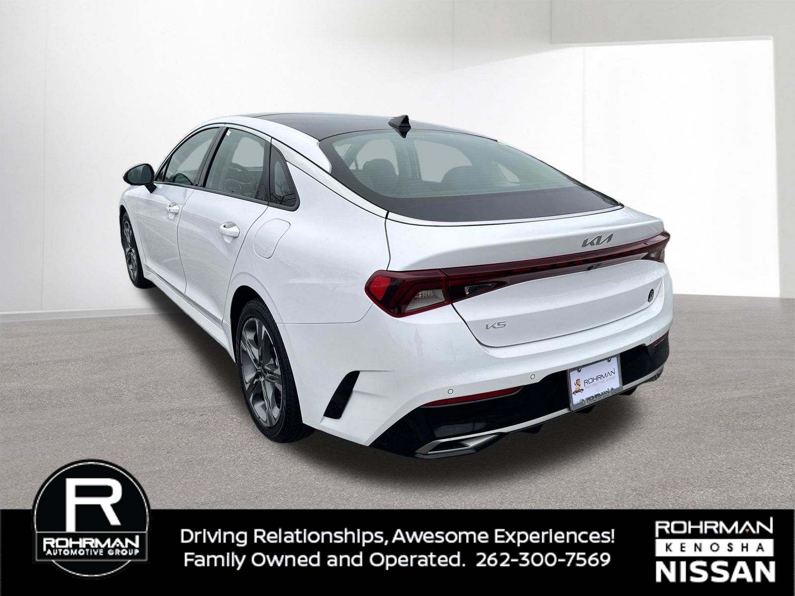 View vehicle photo 5