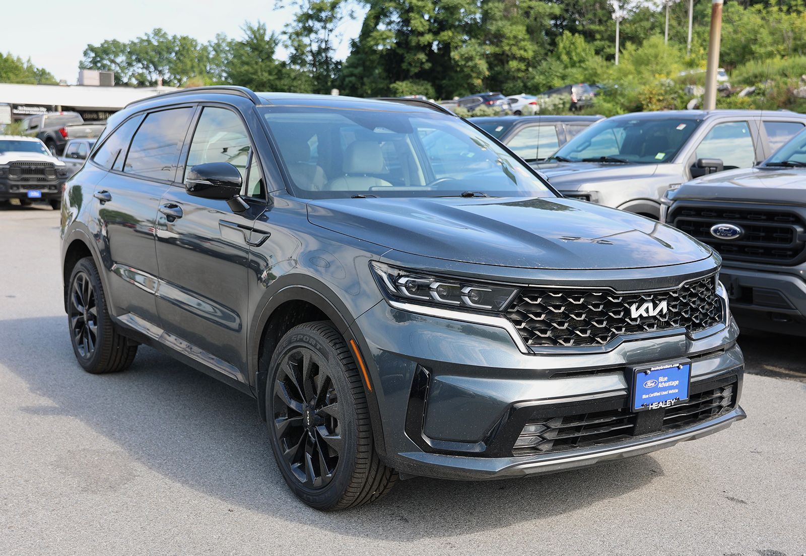 Gravity Gray 2022 Kia Sorento SUV / Crossover All-Wheel Drive 8-Speed Dual Clutch