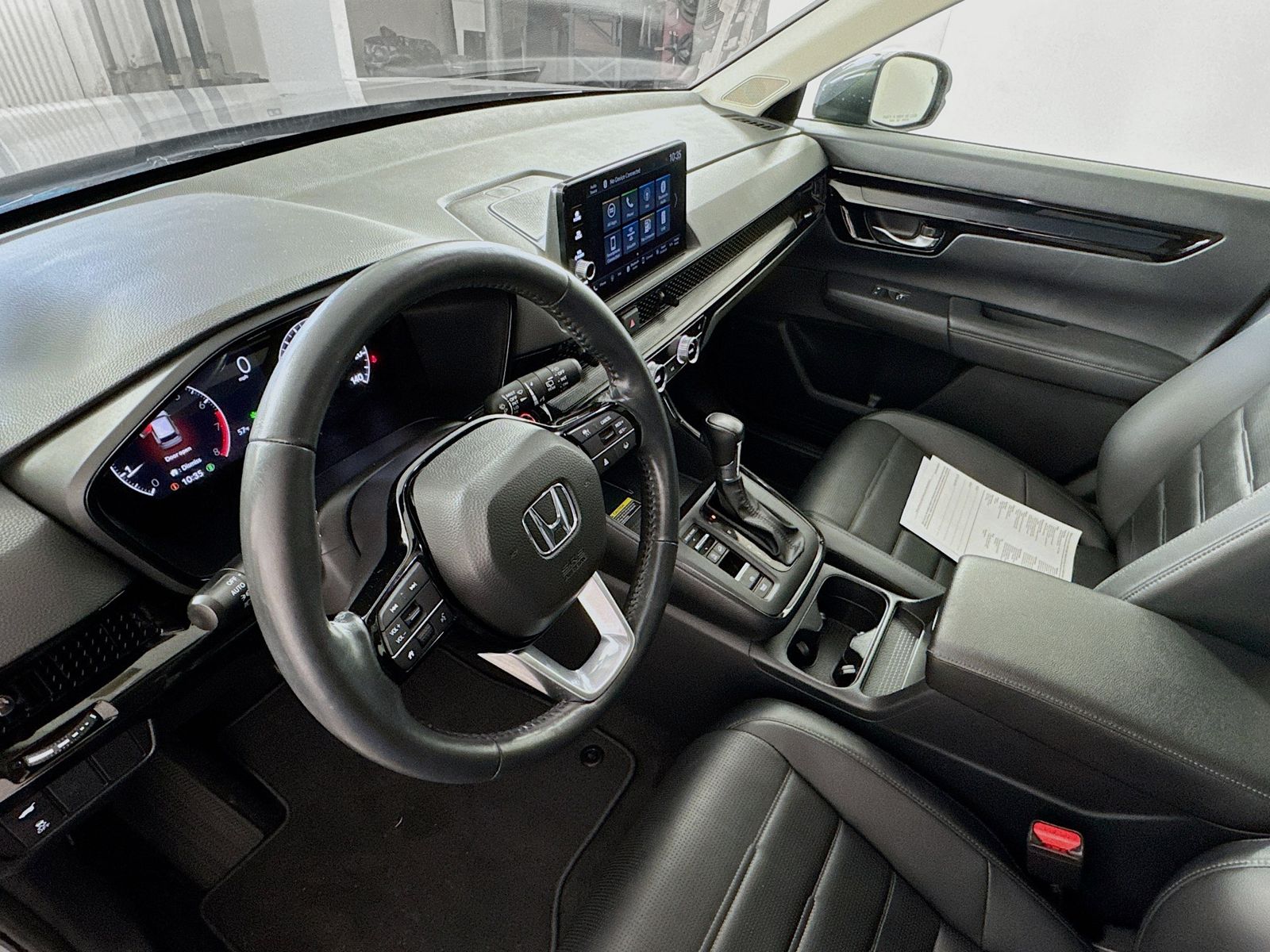 View vehicle photo 7