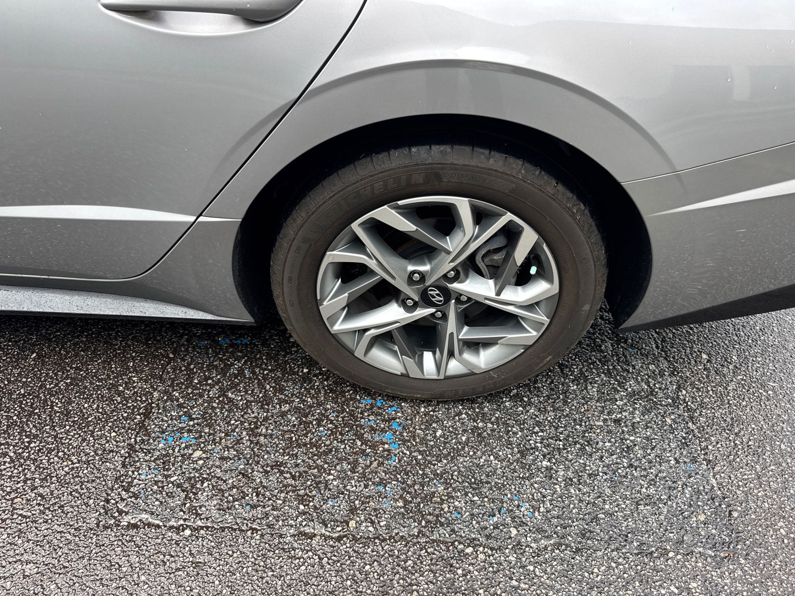 Used 2023 Silver Hyundai SEL image 19