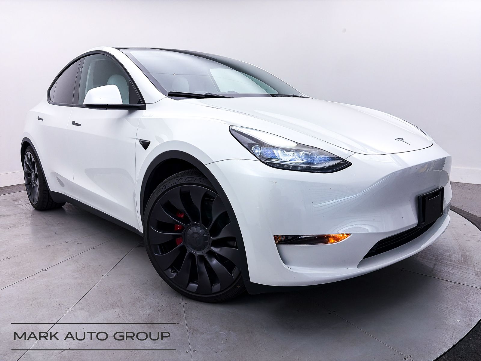 2023 Tesla Model Y Performance