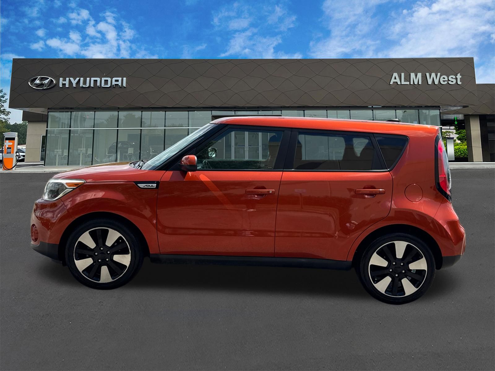 Used 2019 Orange Kia Plus image 8