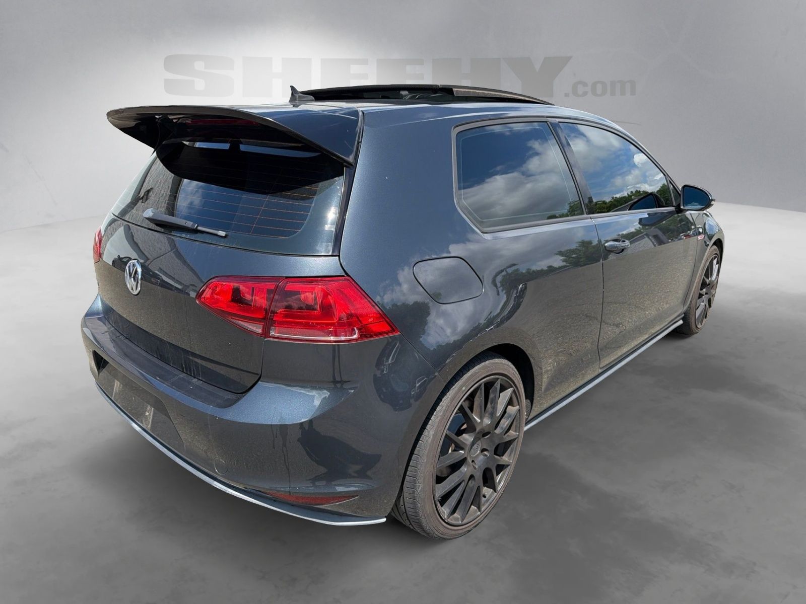 Used 2015 Carbon Steel Gray Metallic Volkswagen 2.0T SE image 9