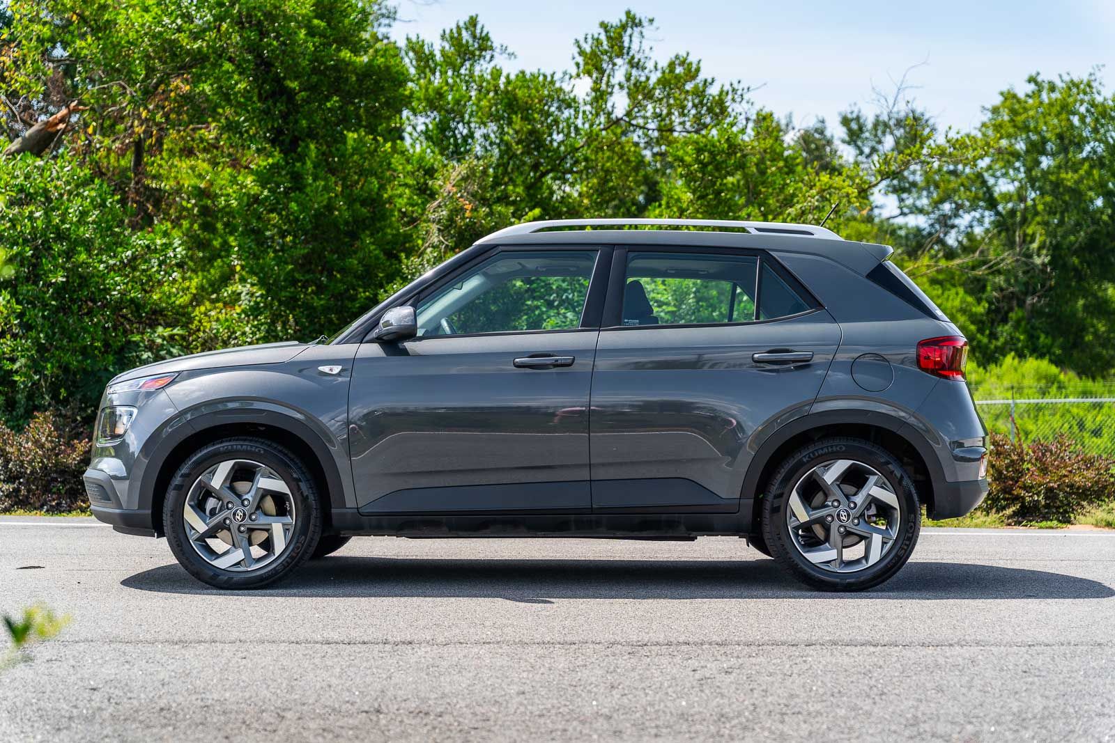 Used 2024 Hyundai Venue SUV