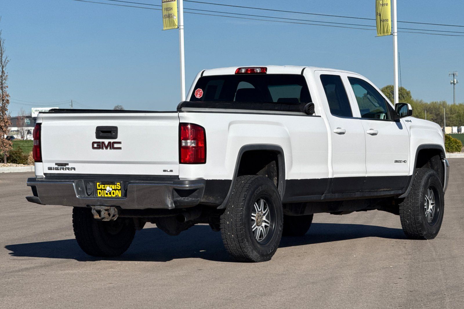 View vehicle photo 4