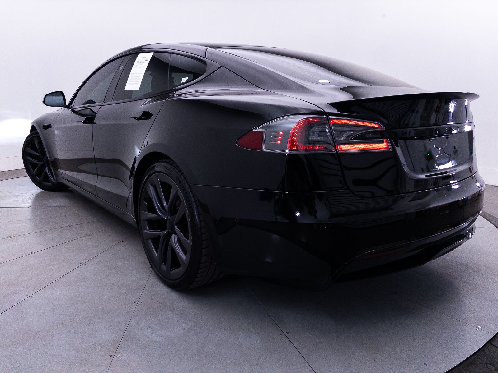 Used 2021 Tesla Model S Plaid with VIN 5YJSA1E69MF434031 for sale in Scottsdale, AZ