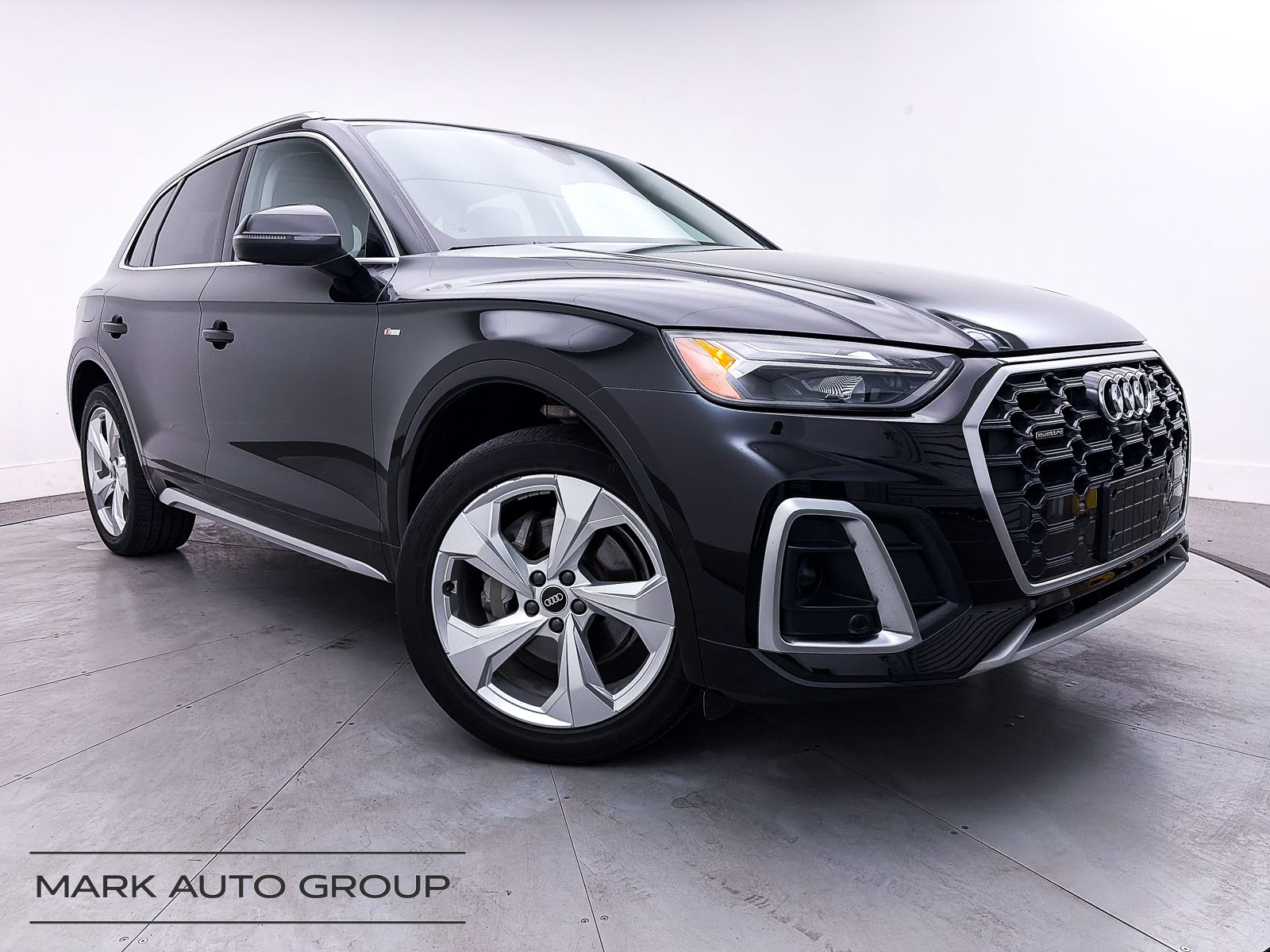 2023 Audi Q5 45 S line Premium