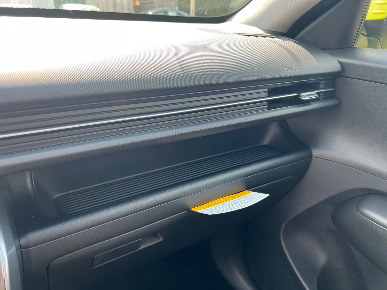 2025 Hyundai Kona SEL photo 28