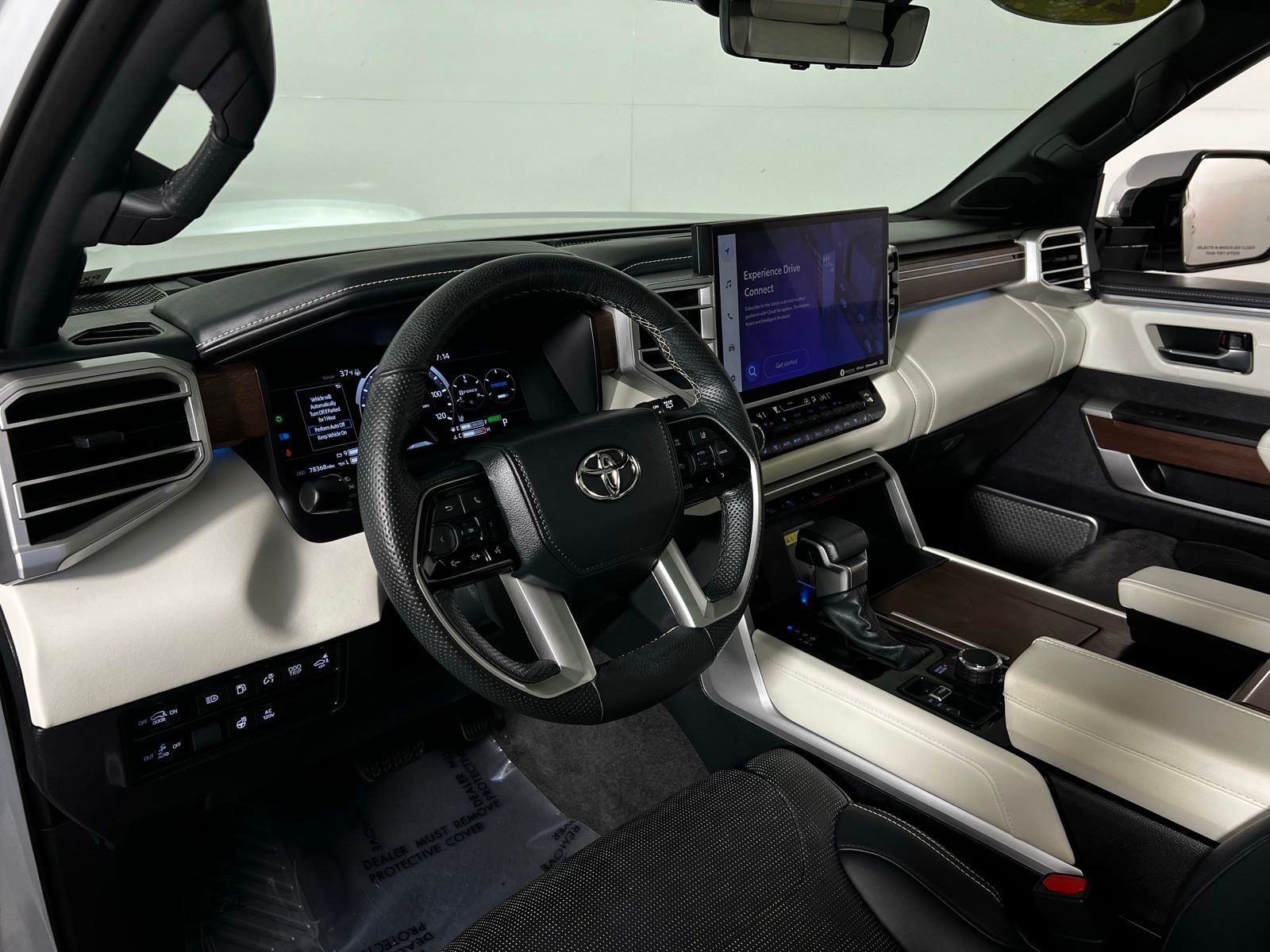 Thumbnail: 2023 Toyota Sequoia - 12