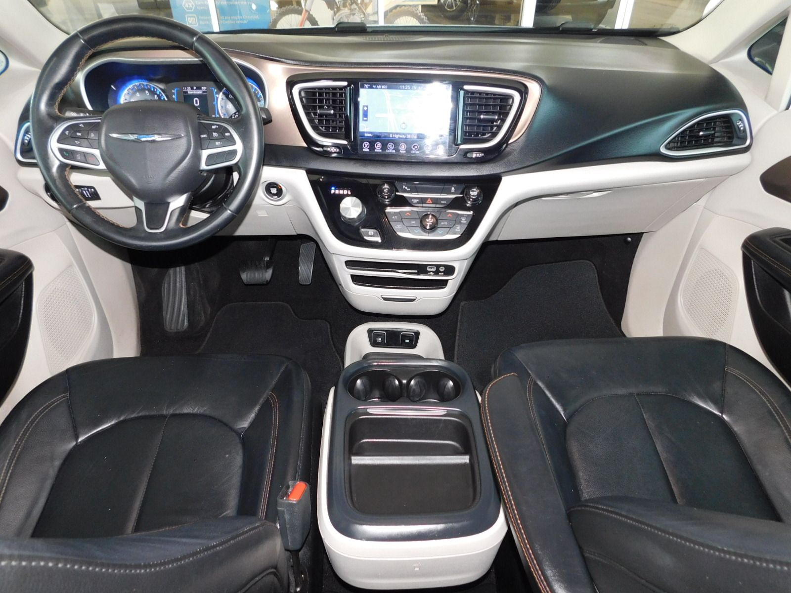 2017 Chrysler Pacifica Touring L 12