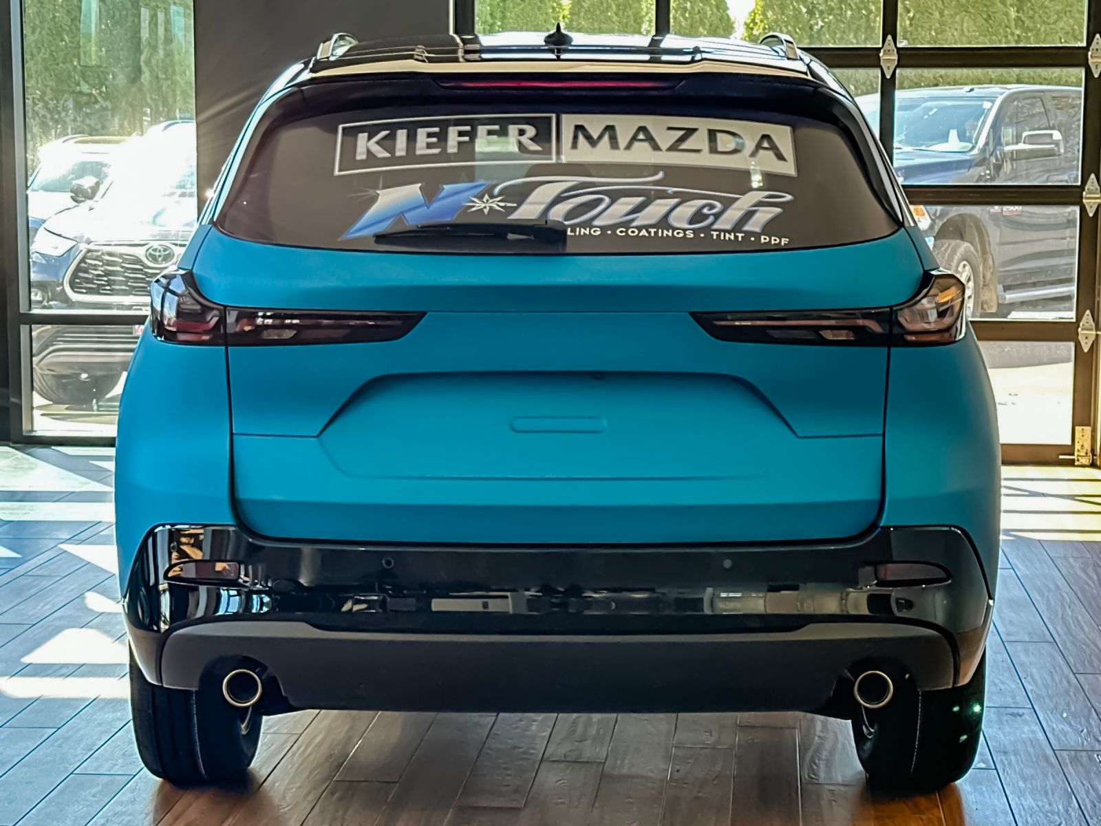 View vehicle photo 4