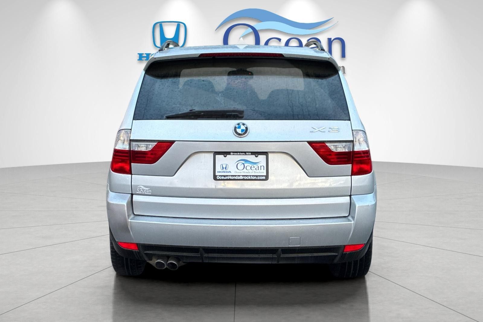 Used 2008 Titanium Silver Metallic BMW 3.0si image 4