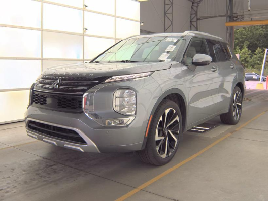 2022 Mitsubishi Outlander SEL FWD's photo
