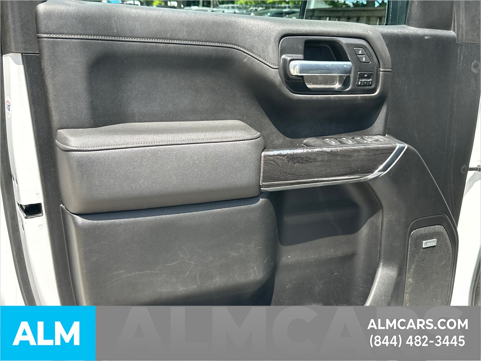 Used 2021 White Chevrolet LTZ image 11