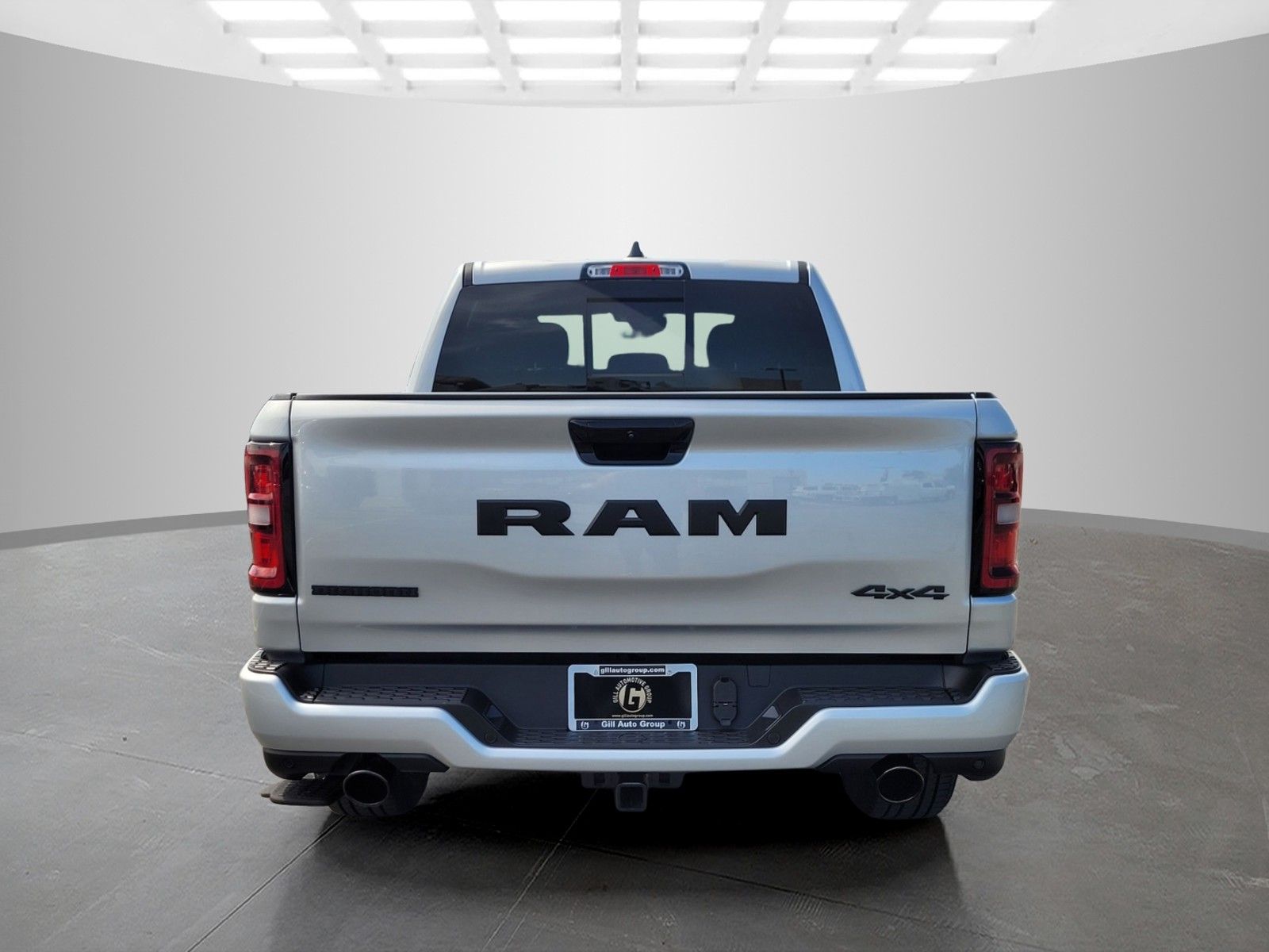 View vehicle photo 5
