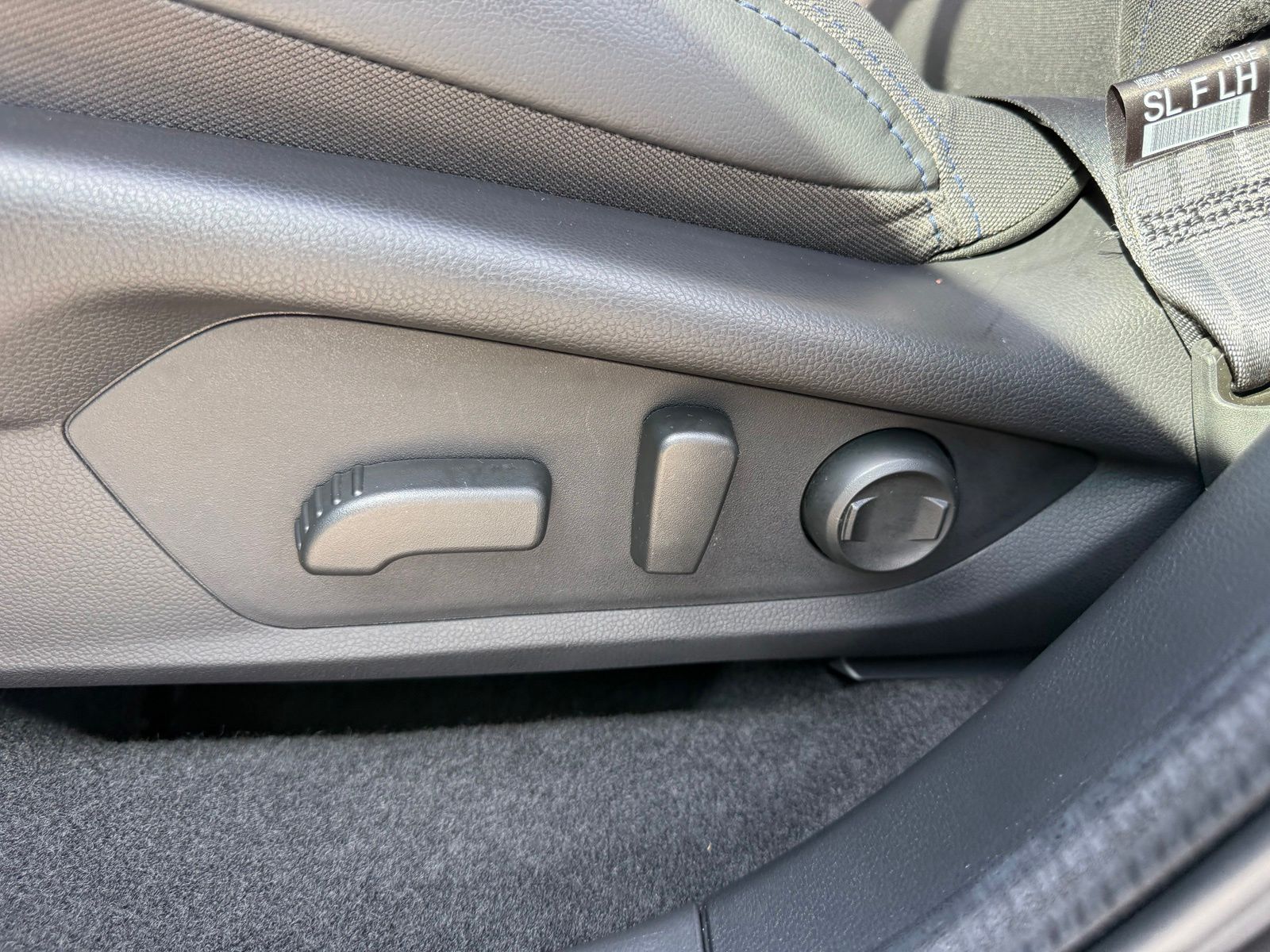 Used 2026 Gray Subaru Premium image 27