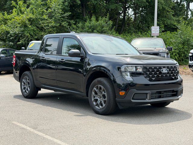 Shadow Black 2025 Ford Maverick XLT SuperCrew AWD Pickup Truck All-Wheel Drive 8-Speed Automatic