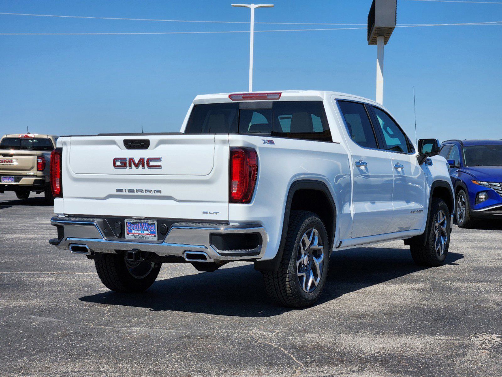 2025 GMC Sierra 1500 SLT 5