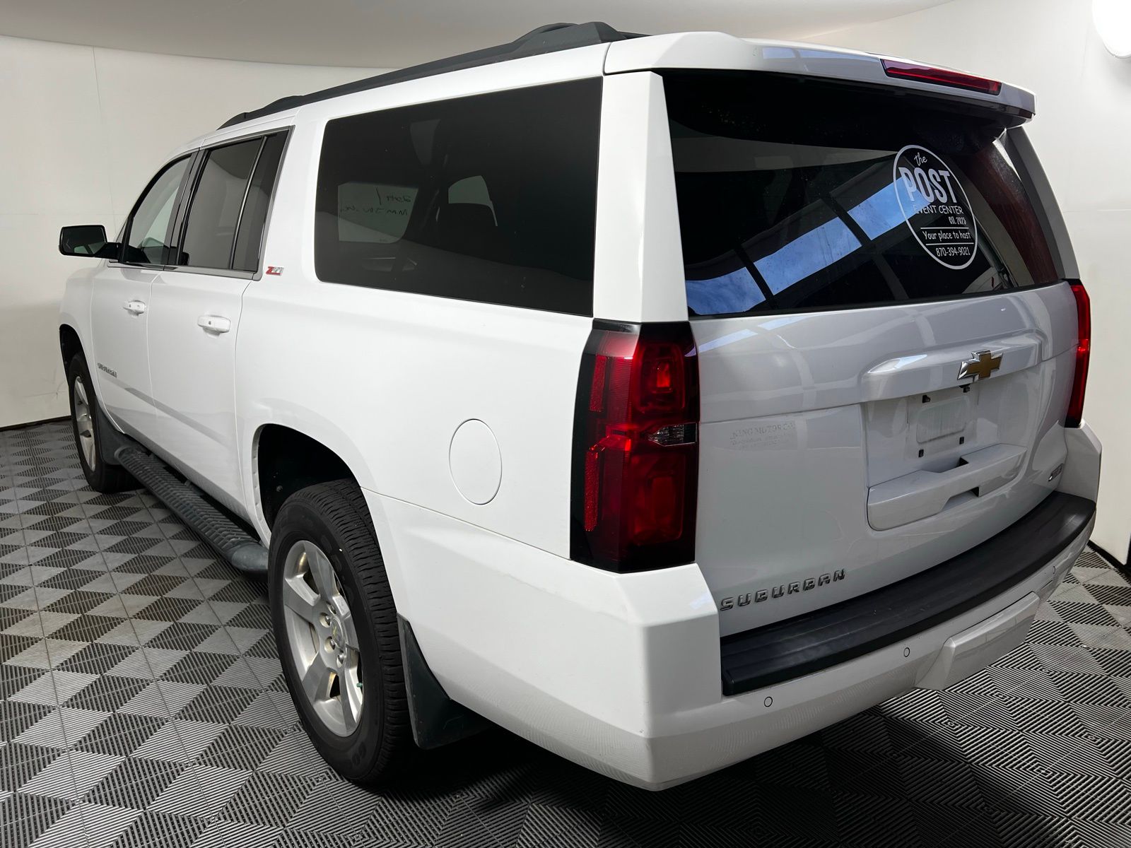 Thumbnail: 2019 Chevrolet Suburban - 6