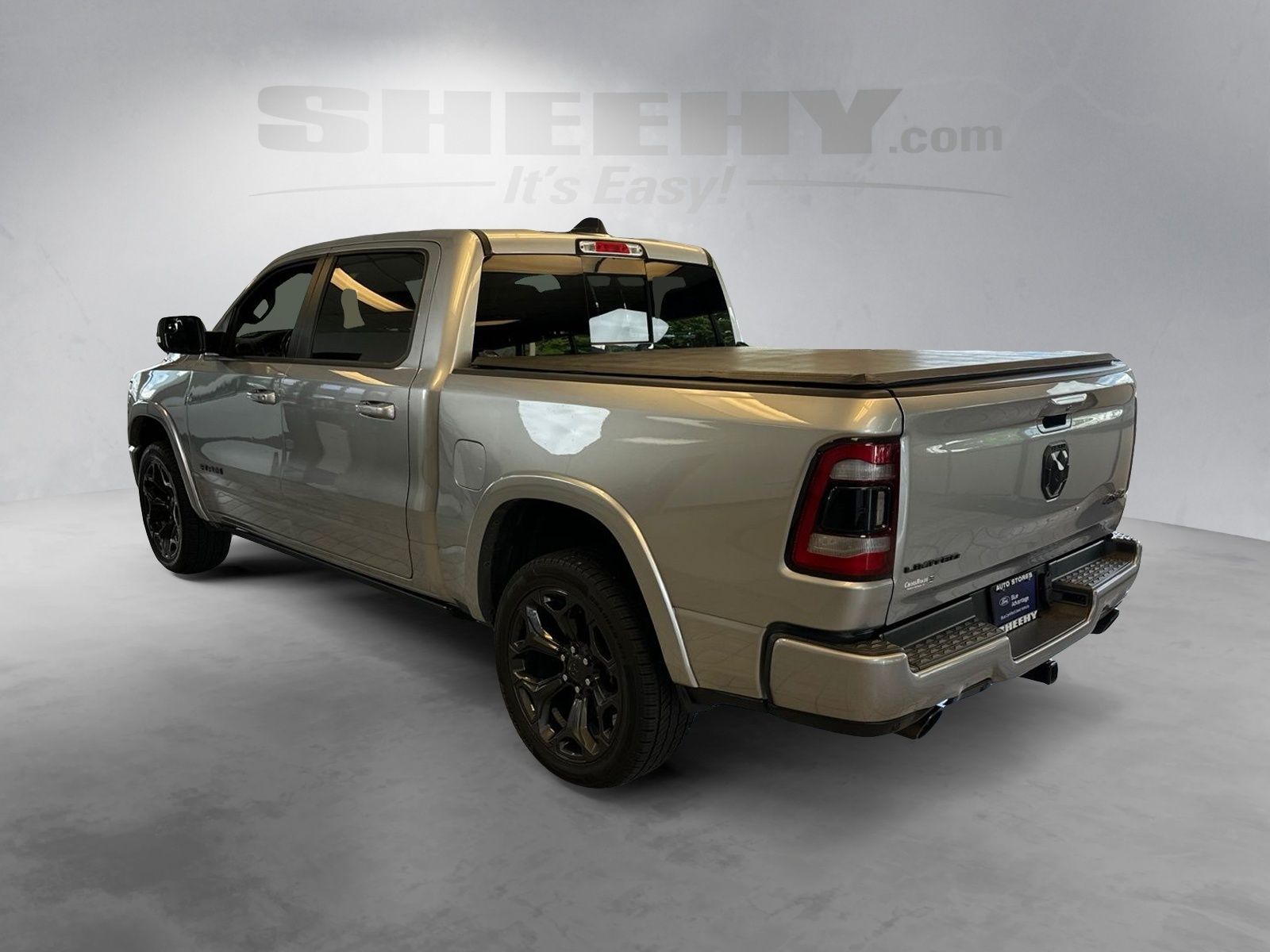 Used 2022 Billet Silver Metallic Ram Limited image 15